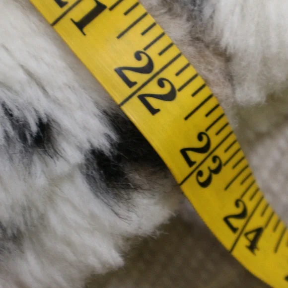 DREEMA Faux Fur Reversible Zip Up Vest Sz LG - Picture 6 of 8